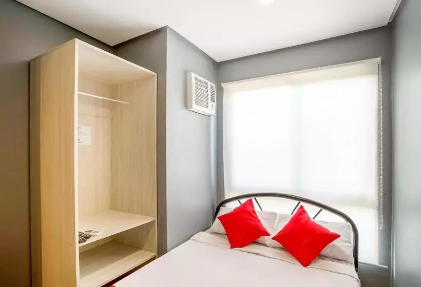 ホテル Oyo 521 Bacaca Suites