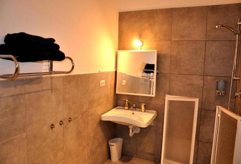 ペンション S'arenada