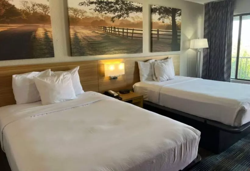 ホテル Days Inn & Suites By Wyndham Mobile