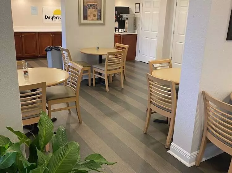 ホテル Days Inn & Suites By Wyndham Mobile