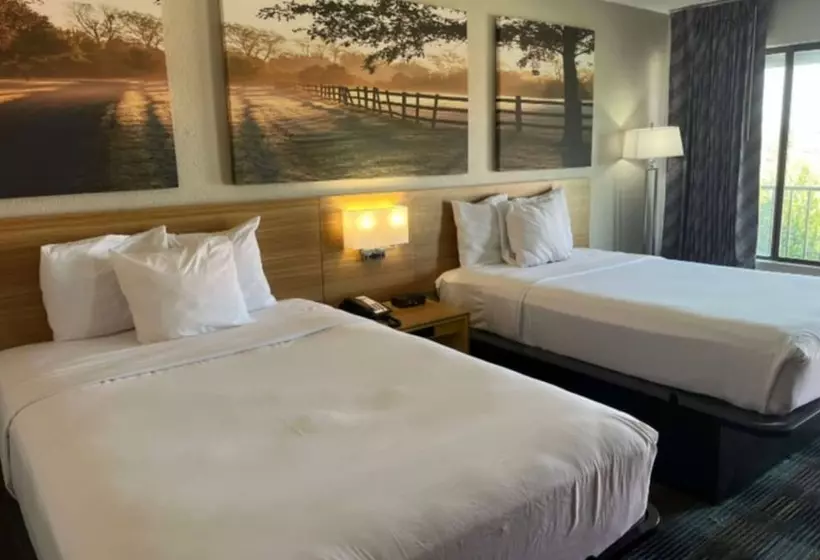 ホテル Days Inn & Suites By Wyndham Mobile