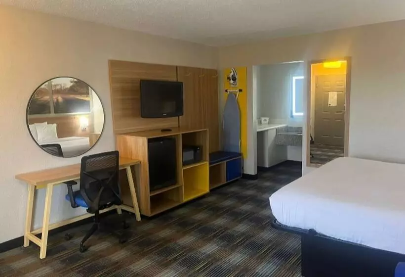 ホテル Days Inn & Suites By Wyndham Mobile