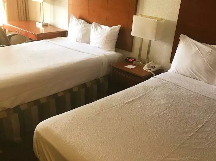ホテル Days Inn & Suites By Wyndham Mobile