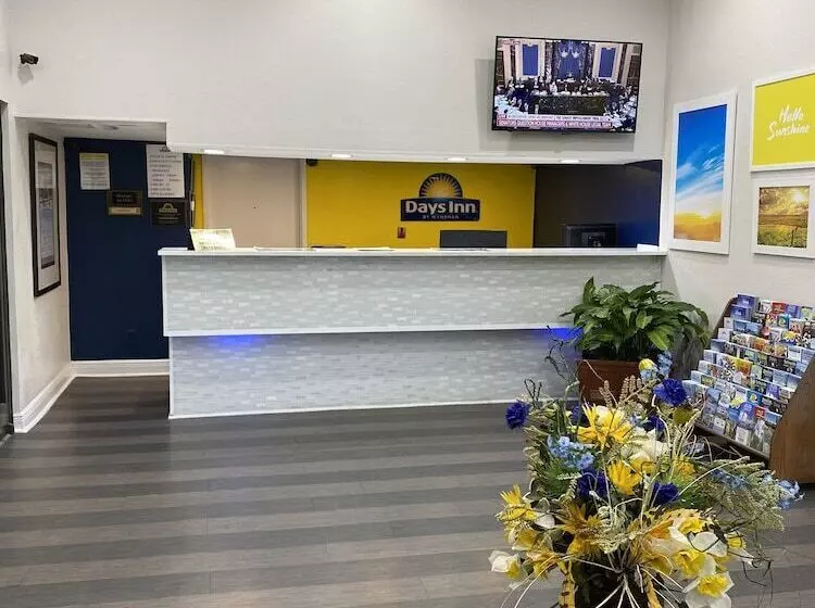 ホテル Days Inn & Suites By Wyndham Mobile