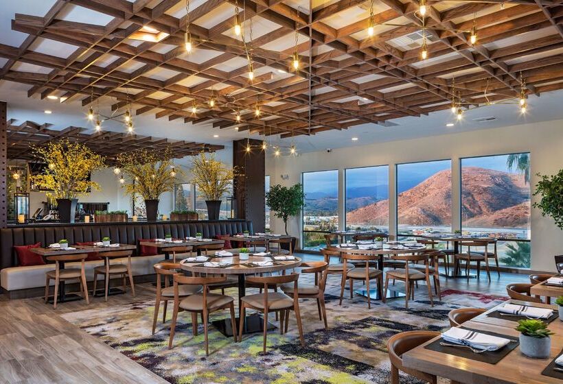 فندق Doubletree By Hilton Pomona