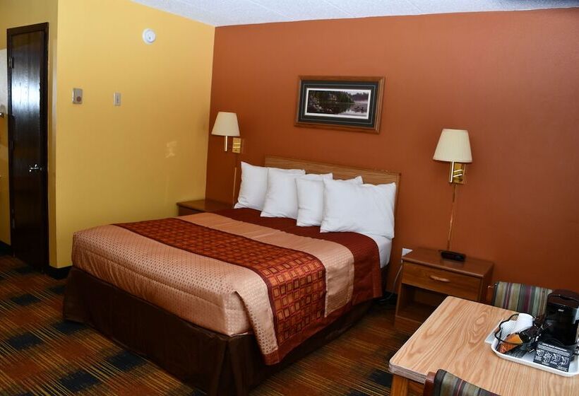 Отель Regency Inn & Suites Faribault