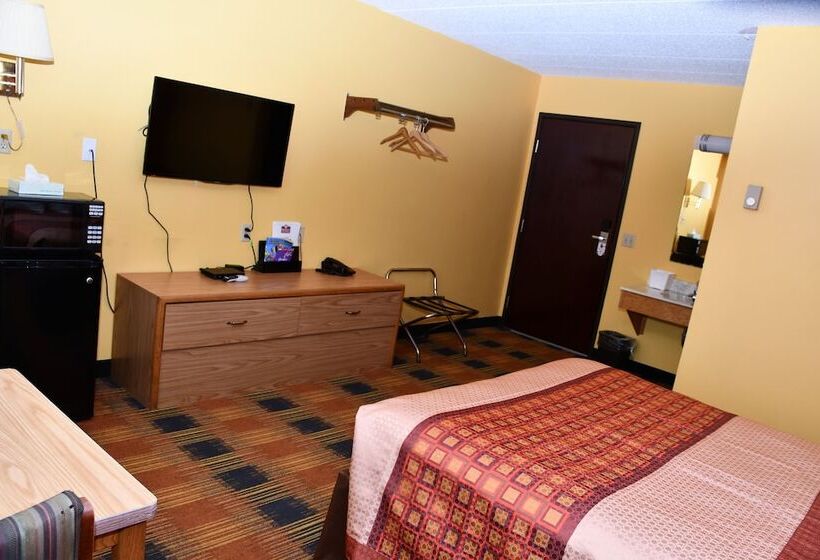 Отель Regency Inn & Suites Faribault
