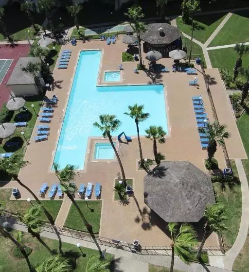 Отель Royale Beach And Tennis Club