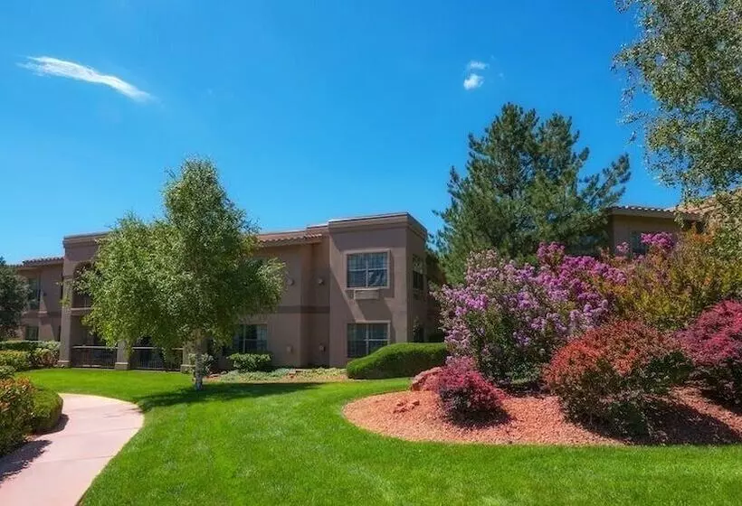 هتل Sedona Real Inn & Suites