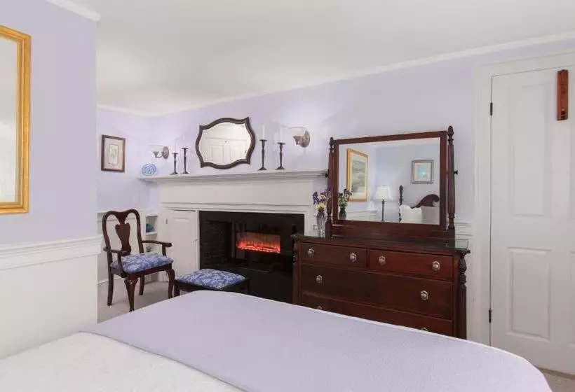 فندق Seven South Street Inn B & B