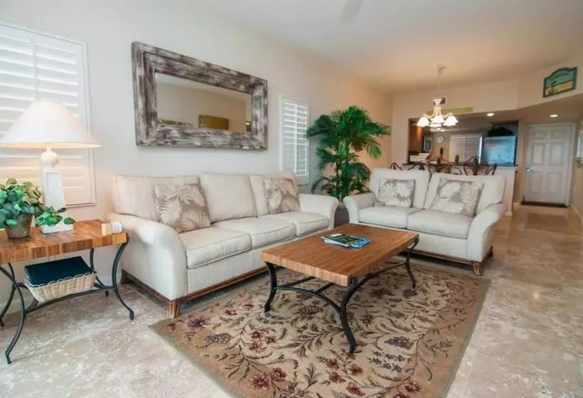 Shell Island Beach Club #7b