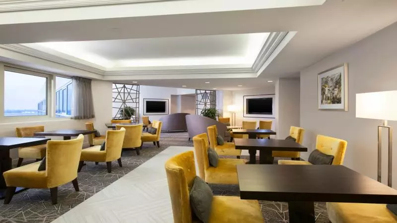 Отель Sheraton Gateway Los Angeles