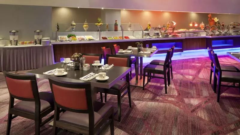 Отель Sheraton Gateway Los Angeles