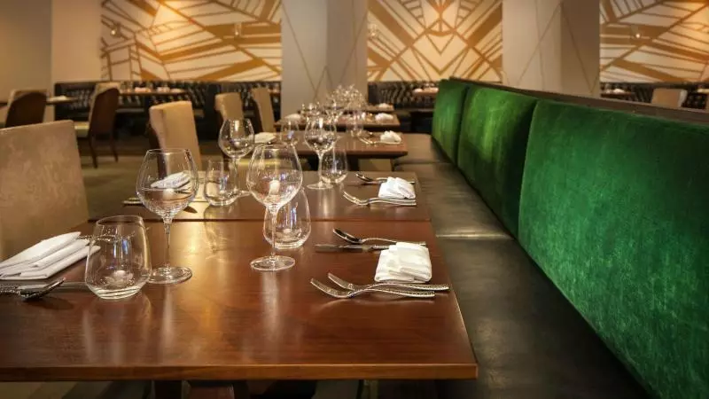 Отель Sheraton Gateway Los Angeles