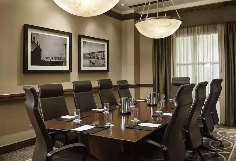 Sheraton Sioux Falls Hotel & Convention Center