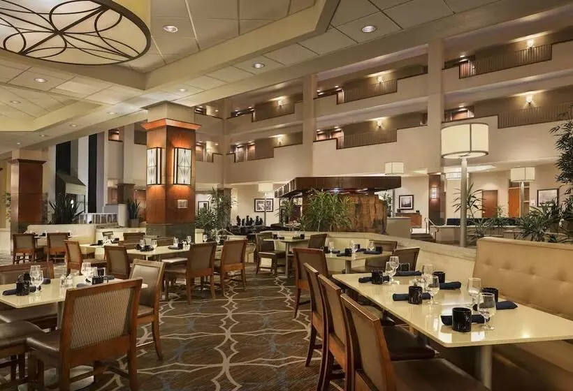 Sheraton Sioux Falls Hotel & Convention Center