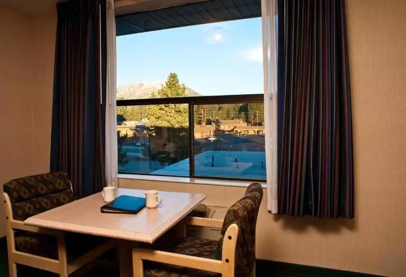 فندق Shilo Inn Mammoth Lakes