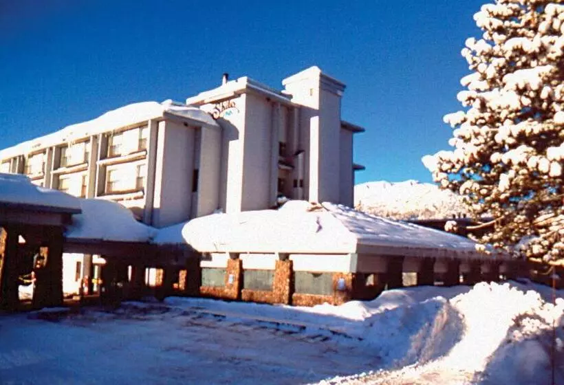 فندق Shilo Inn Mammoth Lakes