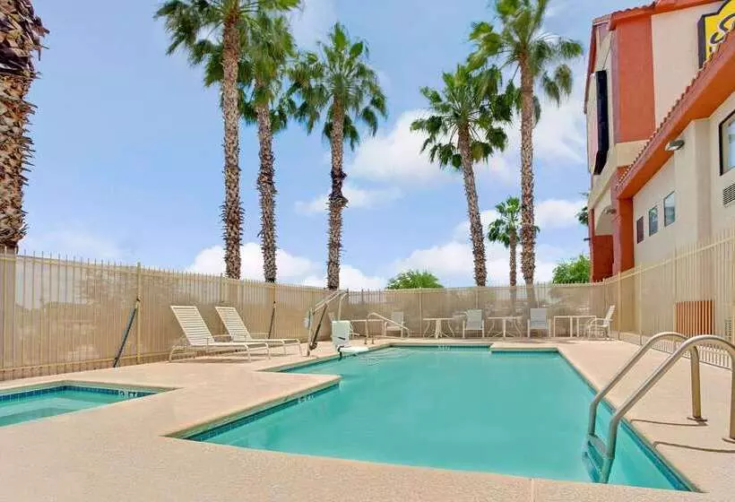 호텔 Super 8 By Wyndham Tucson/grant Road Area Az