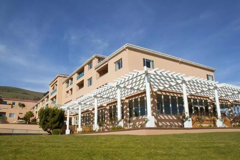 渡假胜地  San Luis Bay Inn