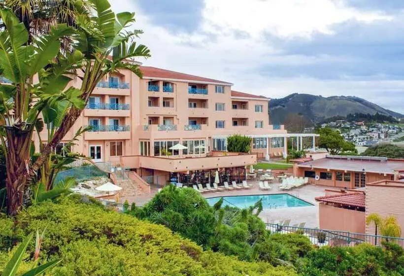 リゾートホテル San Luis Bay Inn