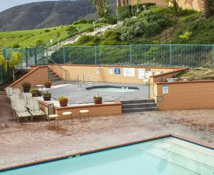 リゾートホテル San Luis Bay Inn