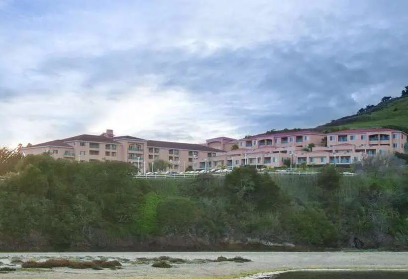 リゾートホテル San Luis Bay Inn