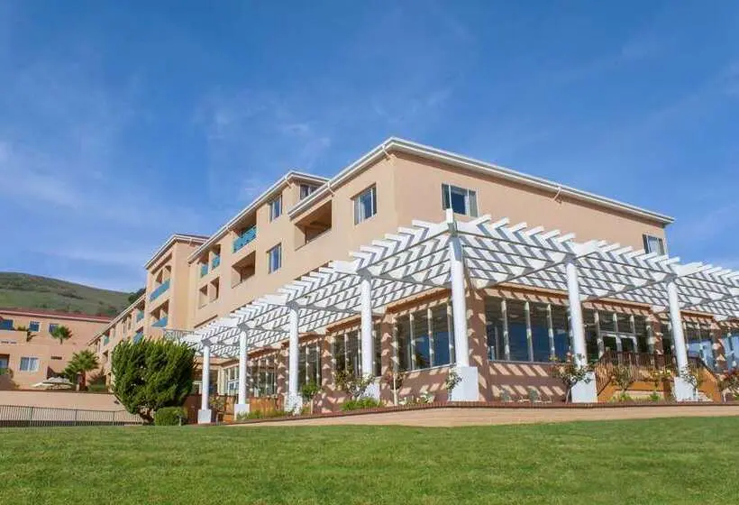 リゾートホテル San Luis Bay Inn