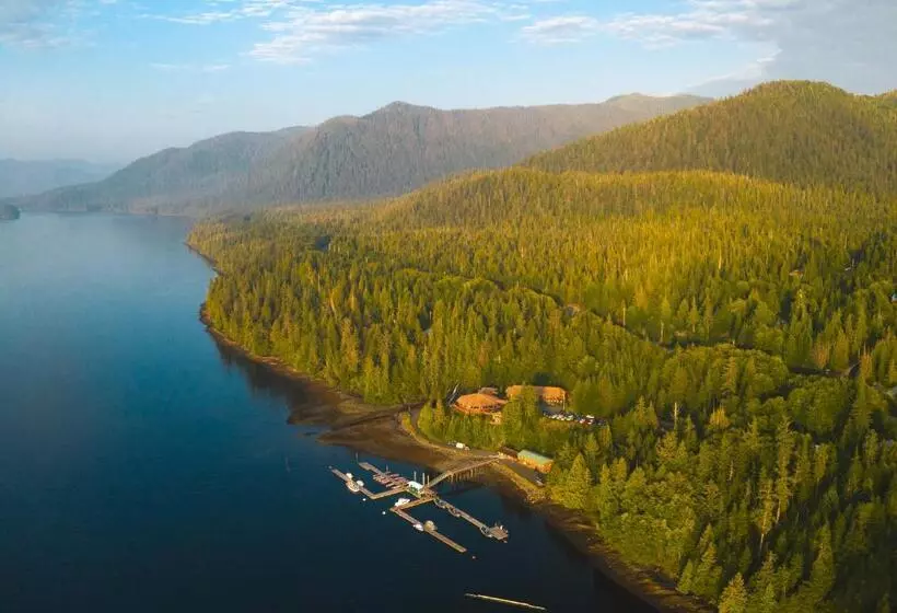 Salmon Falls Resort