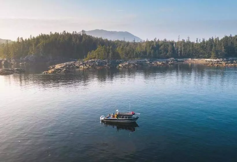 Salmon Falls Resort