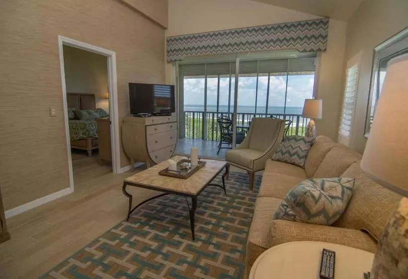 Shell Island Beach Club #7b