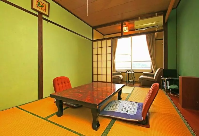 ホテル Aoyagibekkan Umeyashiki Kairakuen
