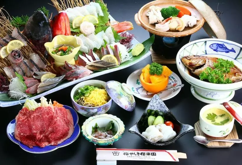 ホテル Aoyagibekkan Umeyashiki Kairakuen