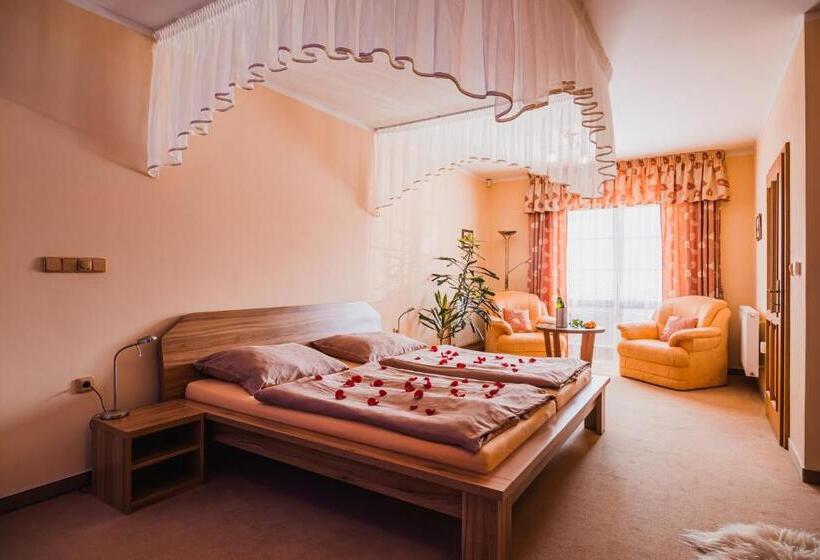 בית מלון כפרי Krajka