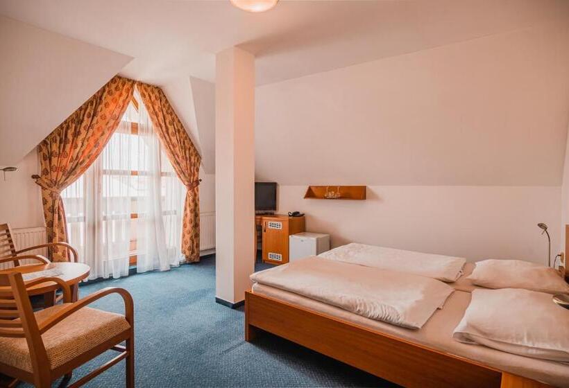 בית מלון כפרי Krajka