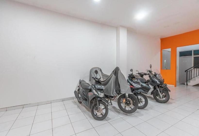 Hotel Oyo 1907 Pangrango Residence