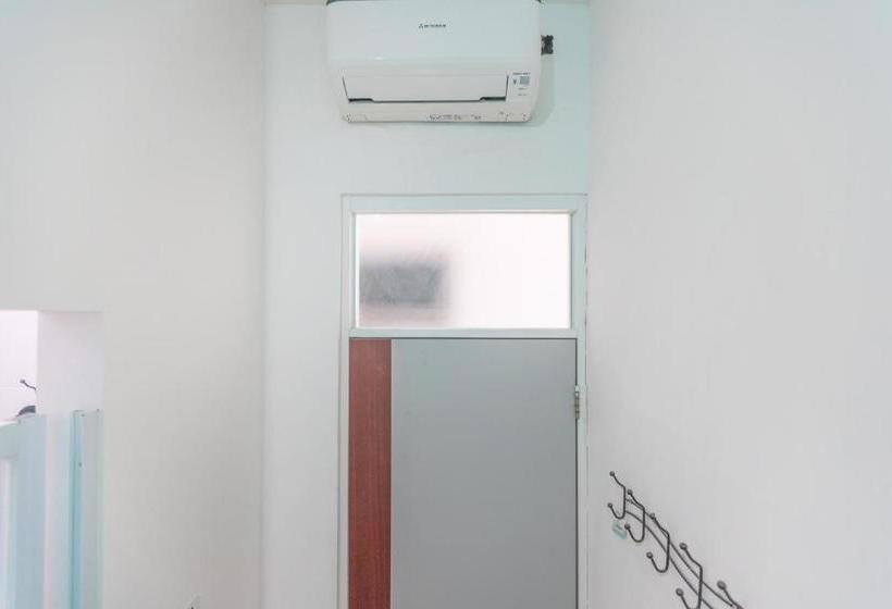 Hotel Oyo 1907 Pangrango Residence