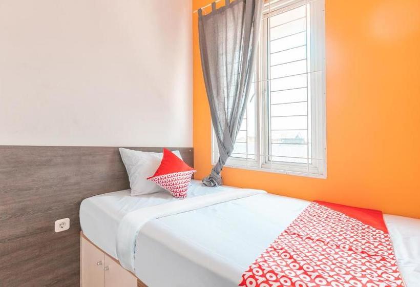 Hotel Oyo 1907 Pangrango Residence