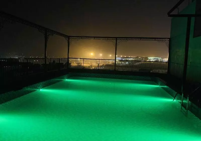 Paragon Noi Bai Hotel & Pool