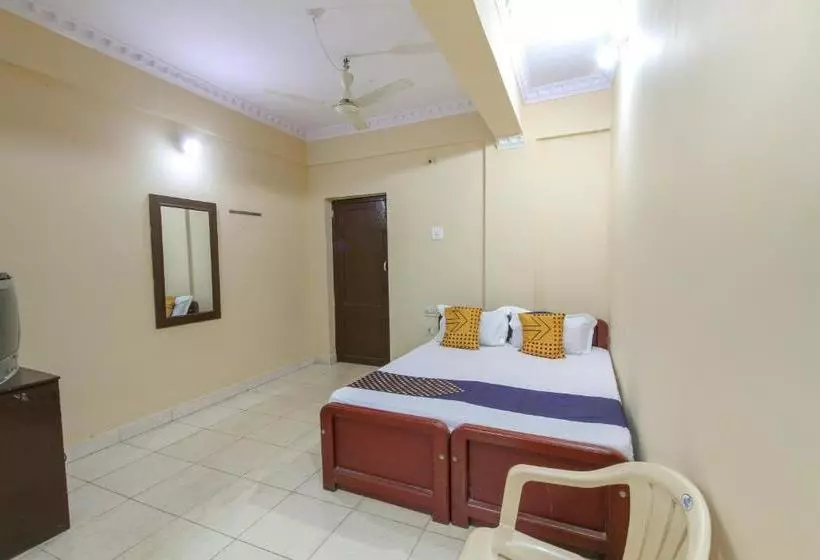 ホテル Spot On 65050 Bawa Lodge