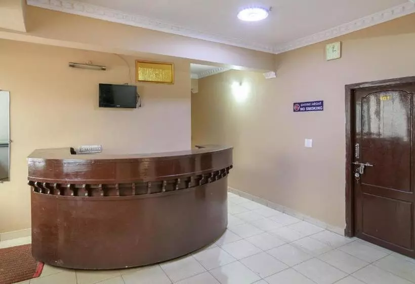 ホテル Spot On 65050 Bawa Lodge