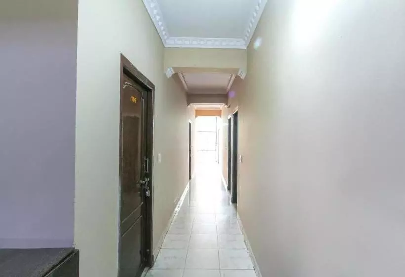 ホテル Spot On 65050 Bawa Lodge