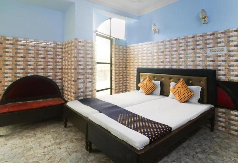 Hotell Spot On 66300  Maitry