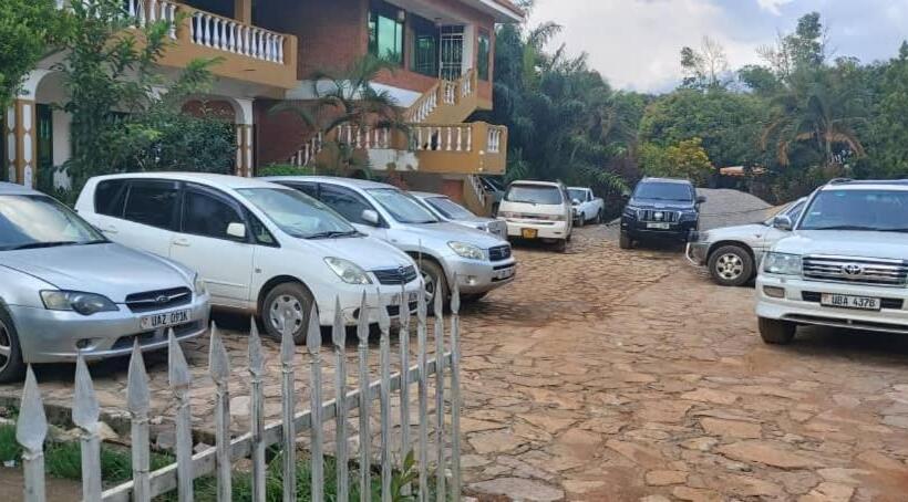 پانسیون Hibis Hotel Entebbe