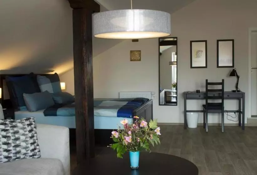 ペンション Ringelnatz & Lichtwer Ferienwohnung Wurzen