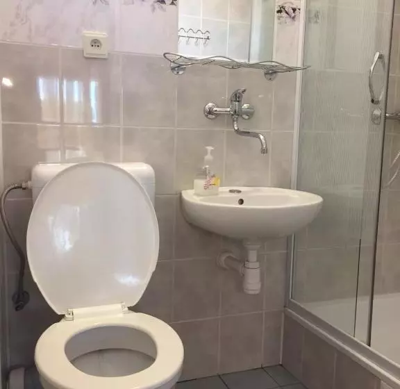 Majatalo Studio Florida