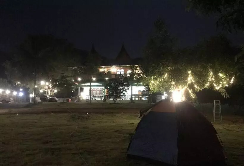 Baan Apa Erawan Resort