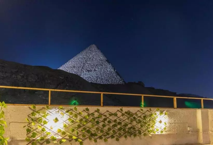 پانسیون The Grand Pyramids View