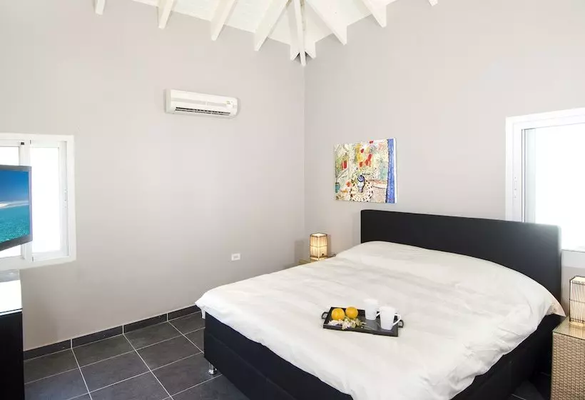 Sea La Vie By Island Properties Online