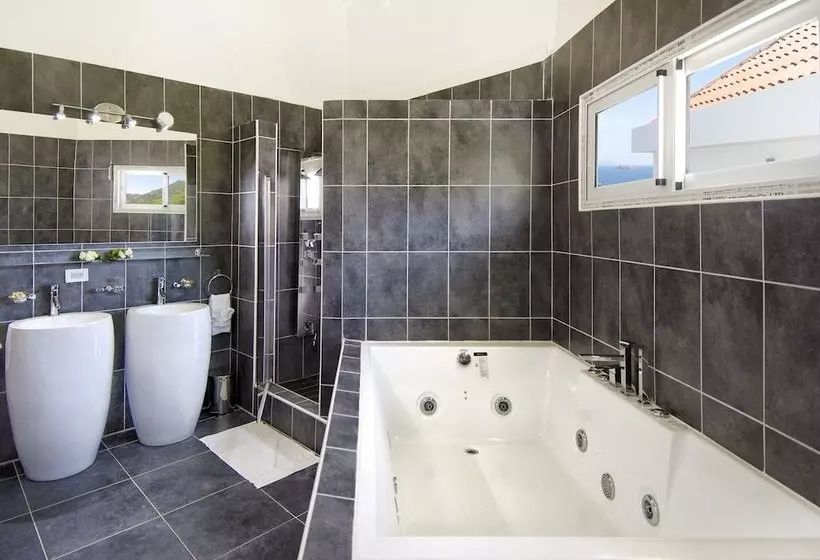 Sea La Vie By Island Properties Online